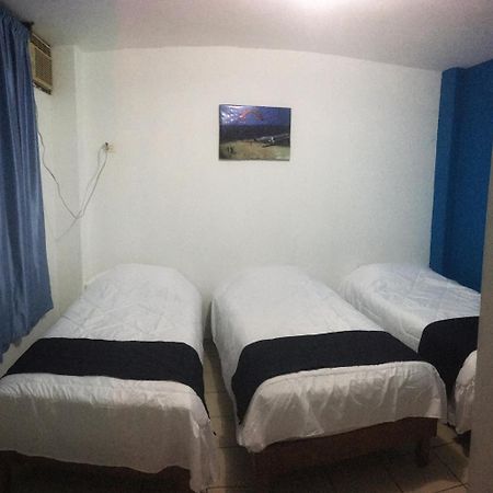 مانتا Hostal Albatros المظهر الخارجي الصورة